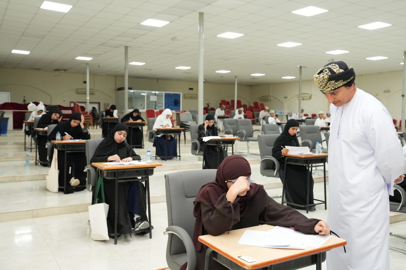 انطلاق اختبارات تصفيات أولمبيات الوطنية العلمية لمواد العلوم والرياضيات