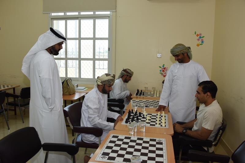 ورشة تدريب الشطرنج بتعليمية البريمي