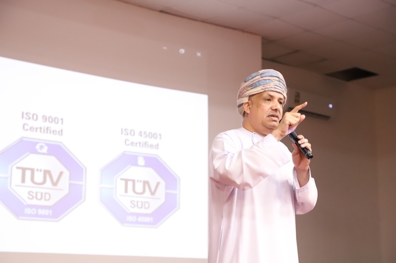 ورشة تدريبية لمشروع حلول الطابعات في مدارس محافظة ظفار