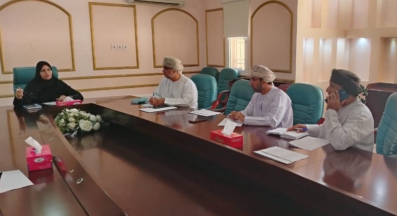 بهدف رفع الجاهزية لدى اللجنة الفرعية لإدارة الحالات الطارئة بتعليمية محافظة الظاهرة  