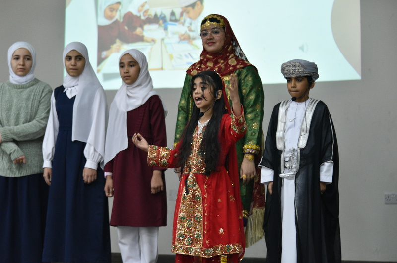 تعليمية جنوب الباطنة تحتفل باليوم العالمي للغة العربية