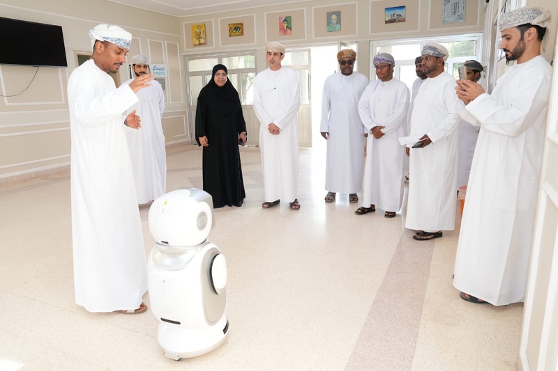 افتتاح ملتقى التكنولوجيا الثاني 2025 م ( نحو مستقبل رقمي ) بمدرسة قتيبة بن مسلم للتعليم الأساسي