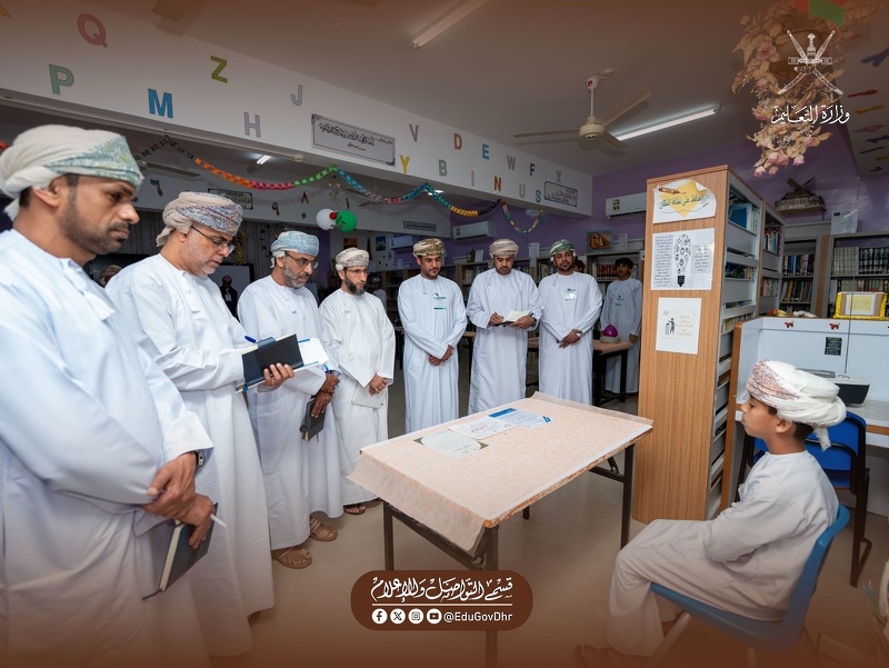 اللجنة الفنية لجائزة  أوميفكو للإبداع المدرسي تزور المدارس المتأهلة للتقييم المركزي بتعليمية الظاهرة