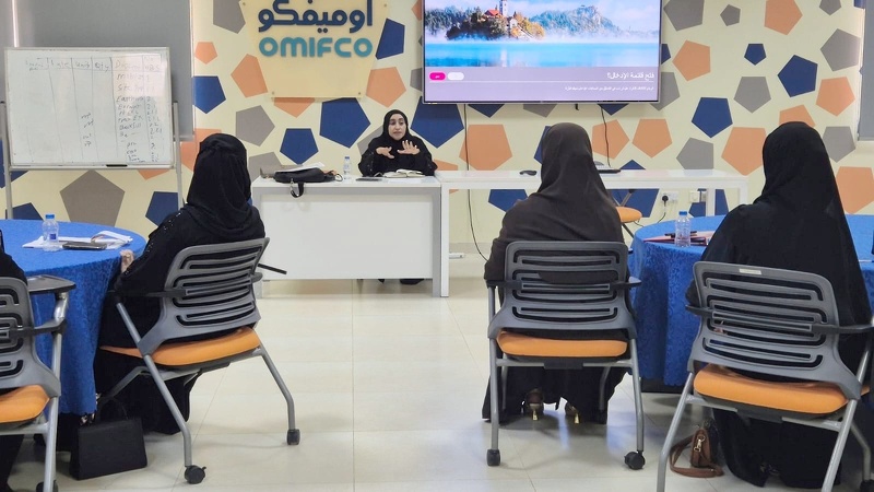 زيارة فريق من دائرة التعليم المبكر لتعليمية محافظة جنوب الشرقية