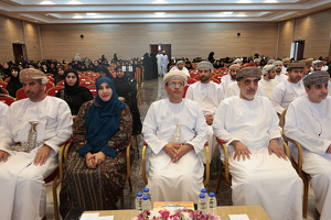 تعليمية جنوب الباطنة تحتفل بتوزيع شهادات  (772 ) خريجا ضمن برامج المهد التخصصي للتدريب المهني للمعلمين 